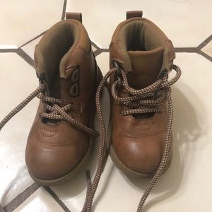 Toddler boy size 7 boots